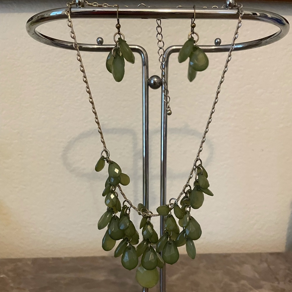Beaded Necklace - Picture 2 of 2